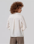 Camicia con arricciature sulle spalle Crudo - cod.556BABU121 - SURKANA