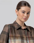 Camicia a quadri con arricci sulle spalle Light camel - cod. 556CAXE121_06 - SURKANA