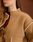 Giacca corta in maglia ricamata cod. WM207J01NUT - Camel - Meisie
