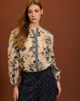 camicetta con ricami floreali cod. WM99B16MRN - Panna/blu - Meisie