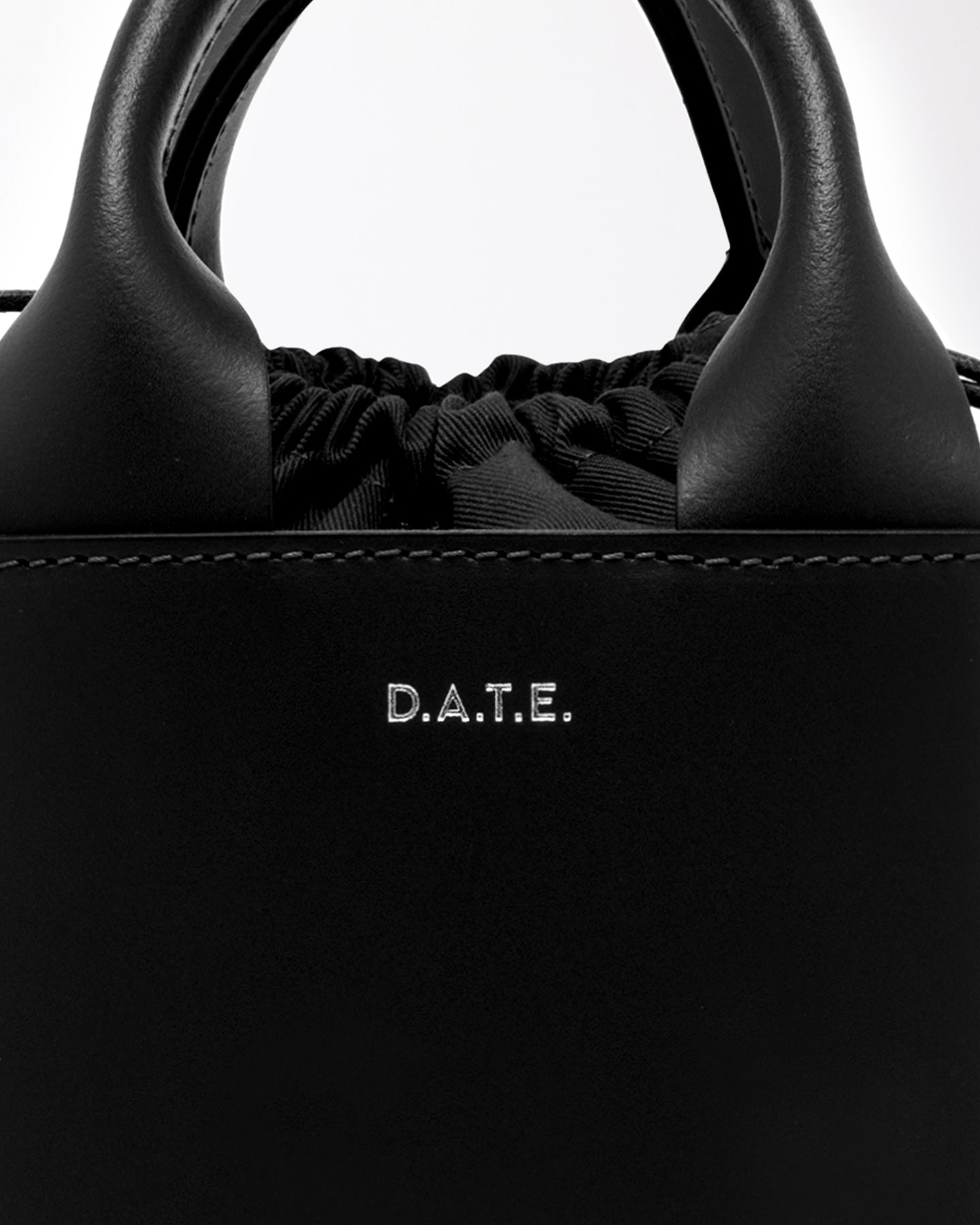 FW25 D.A.T.E. CUBO BAG LEATHER BLACK - Marcello Fontana Shop