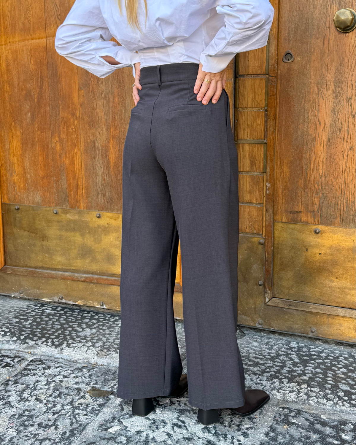 PANTALONE CON PINCES GRIGIO - COD. 95666 - SAIPH