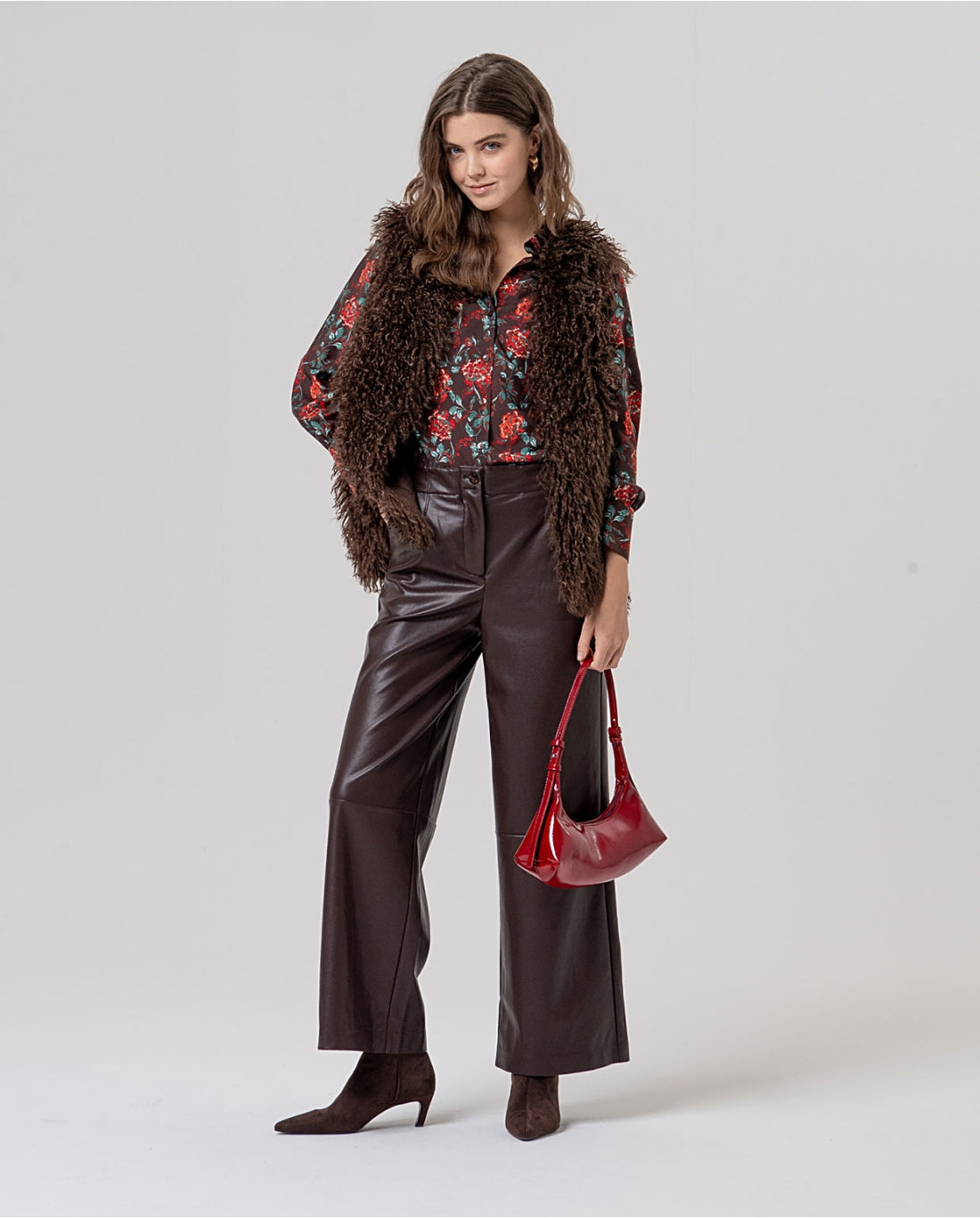 Pantaloni ampi effetto pelle Cioccolato - cod. 556CAPU521_84 - SURKANA
