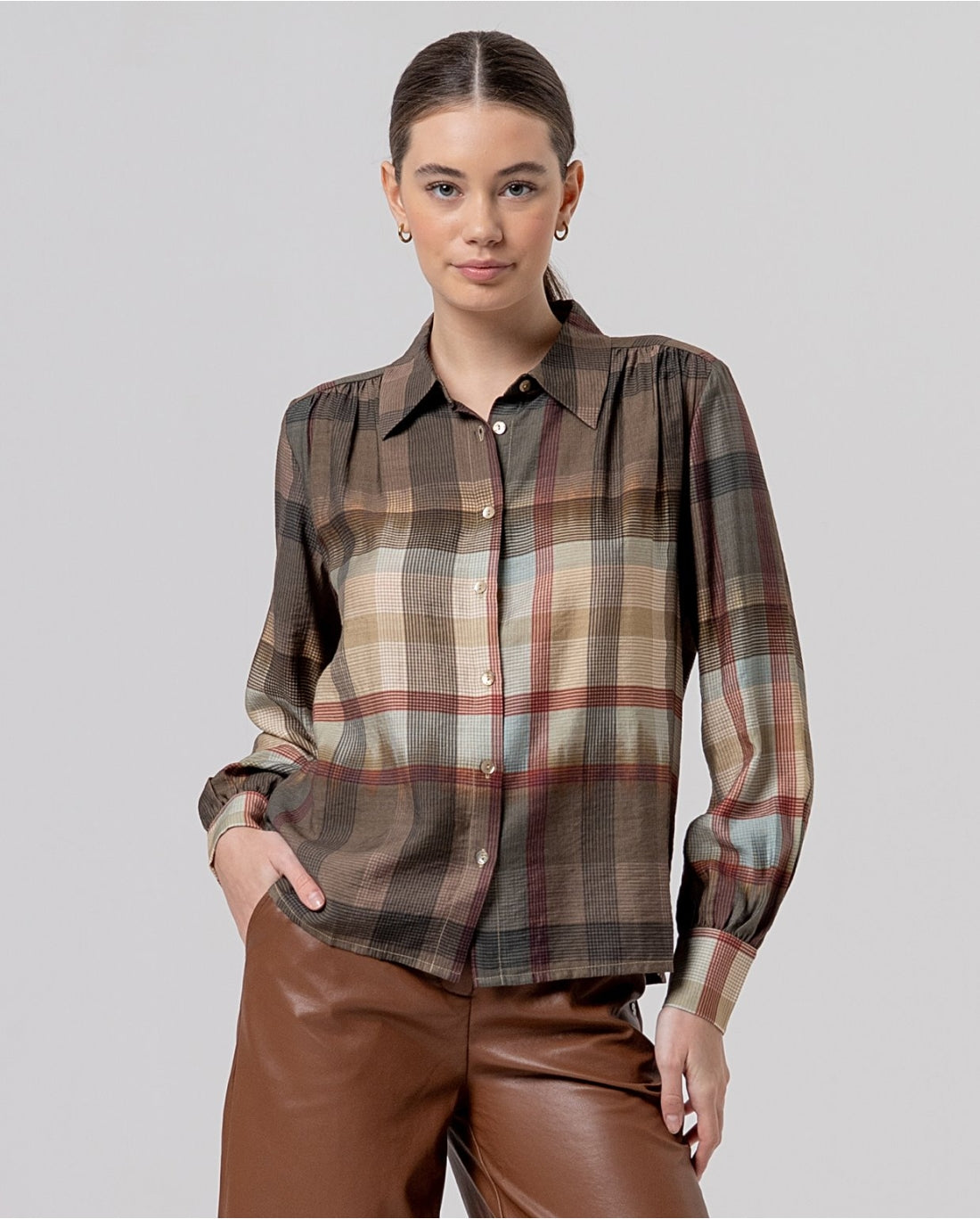 Camicia a quadri con arricci sulle spalle Light camel - cod. 556CAXE121_06 - SURKANA