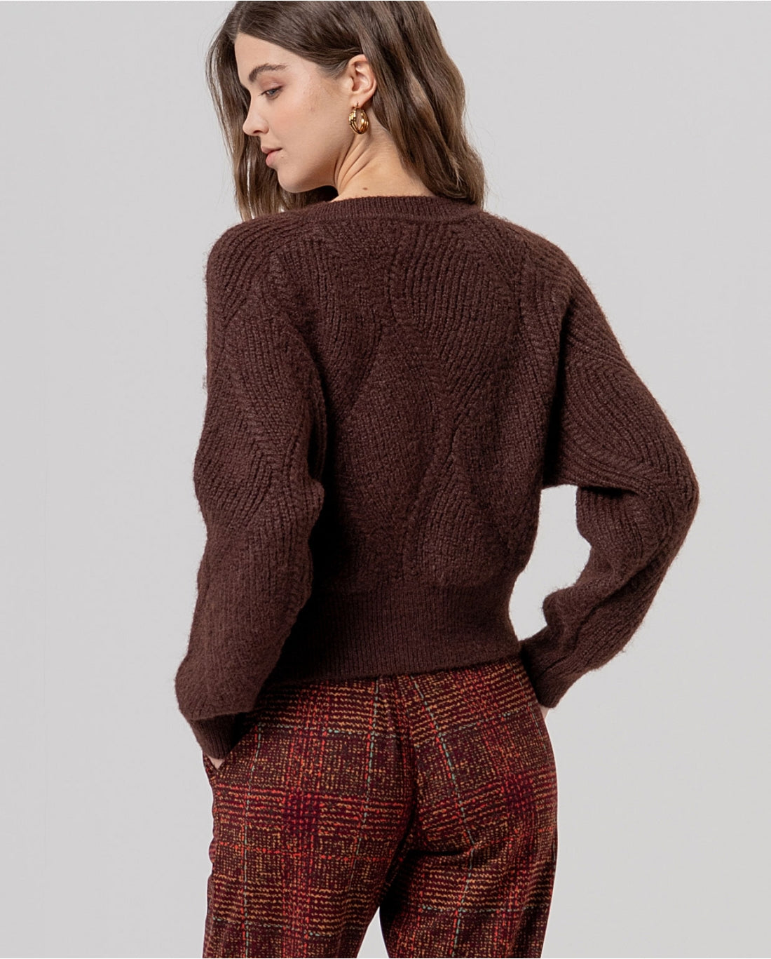 Cardigan girocollo con trecce Cioccolato - cod. 566SANI333_84 - SURKANA