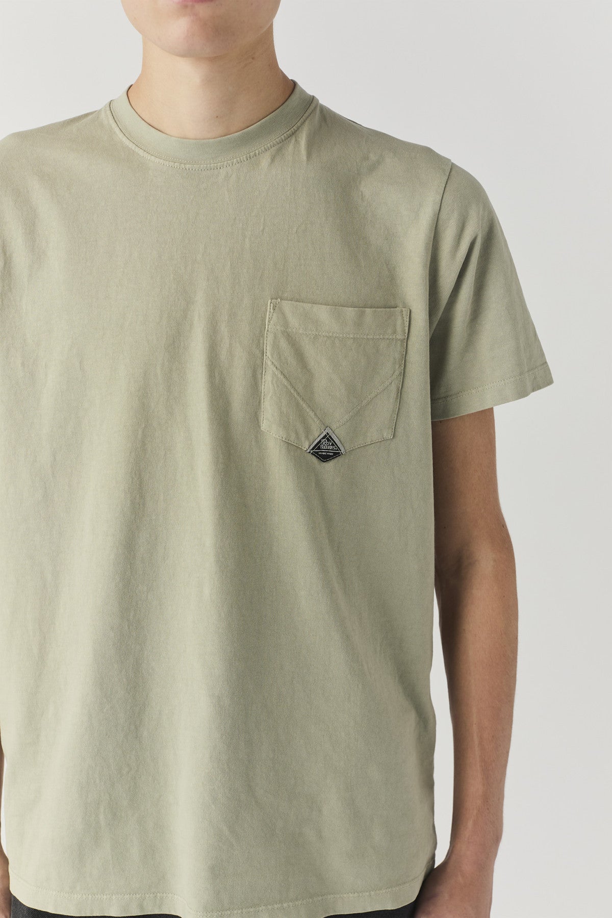 ROY ROGER'S T-SHIRT POCKET IN JERSEY ALMON GREEN - Marcello Fontana Shop